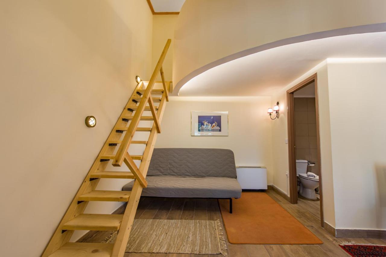 Rocabella Hellinikon Country Hotel Екстериор снимка