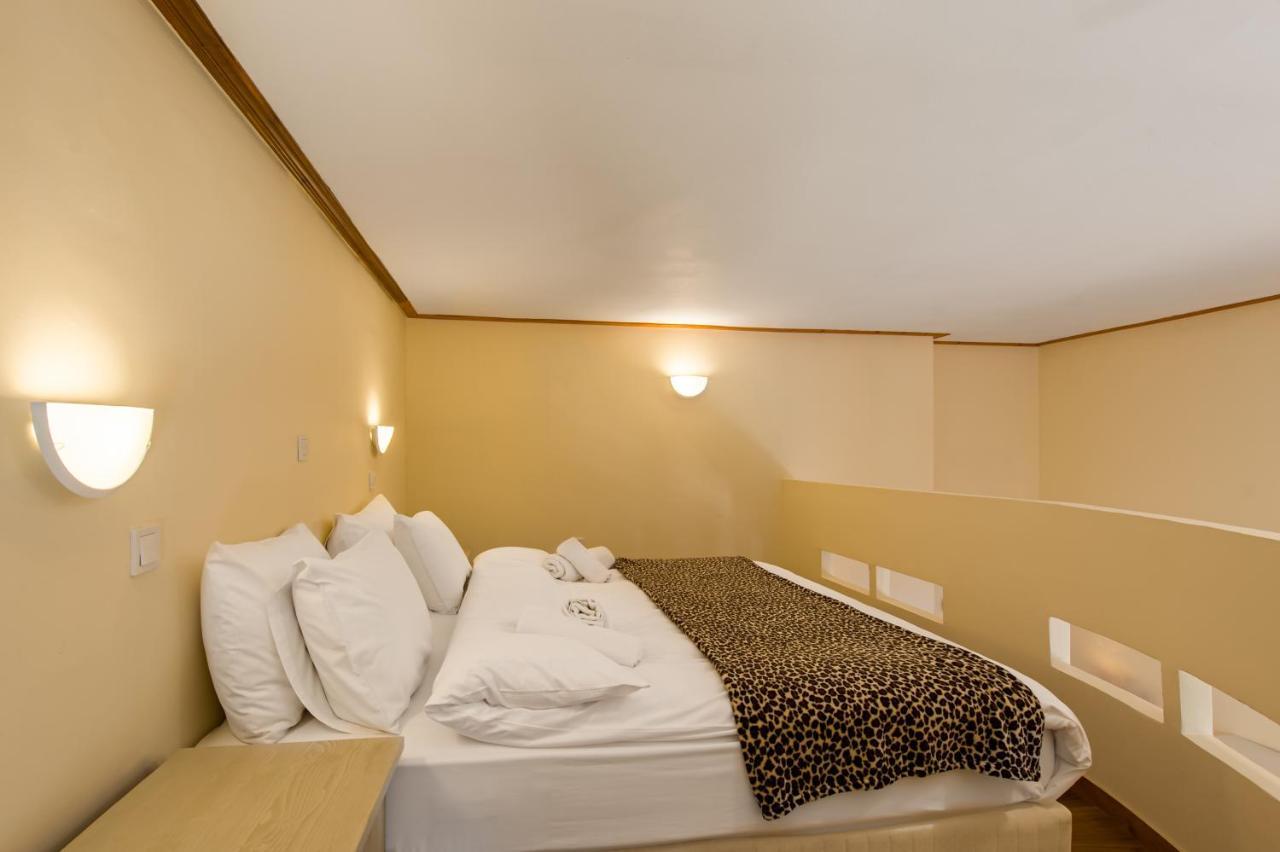 Rocabella Hellinikon Country Hotel Екстериор снимка