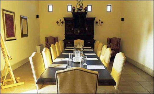 Rocabella Hellinikon Country Hotel Екстериор снимка
