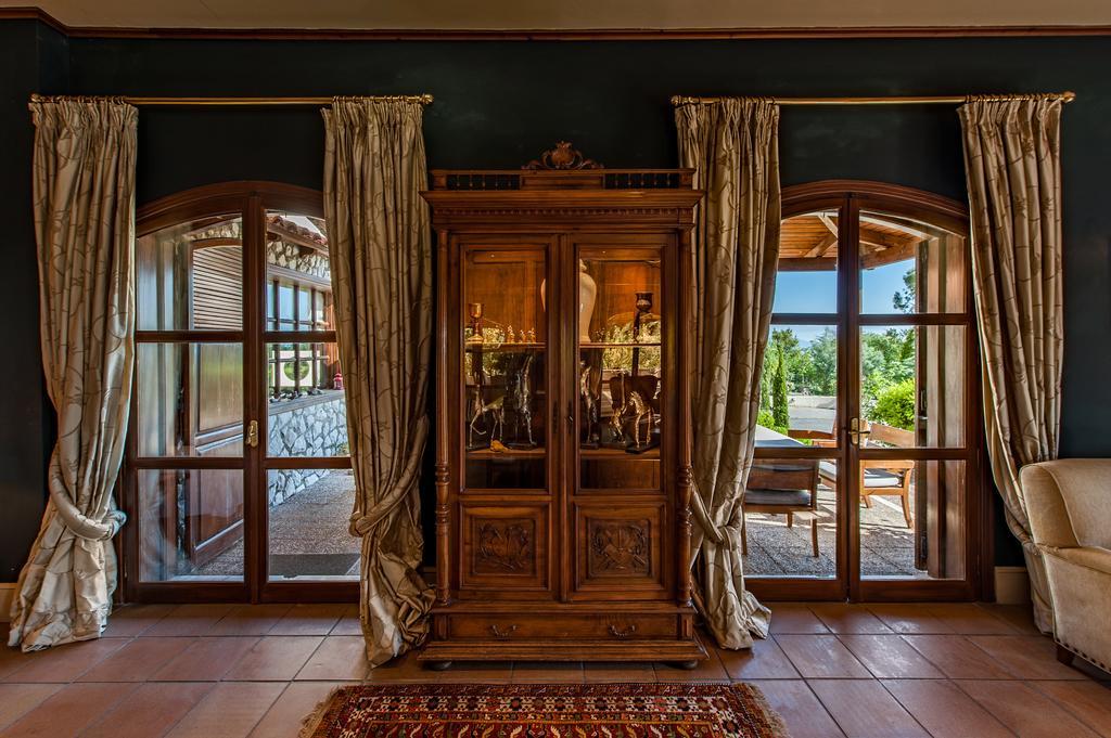 Rocabella Hellinikon Country Hotel Екстериор снимка